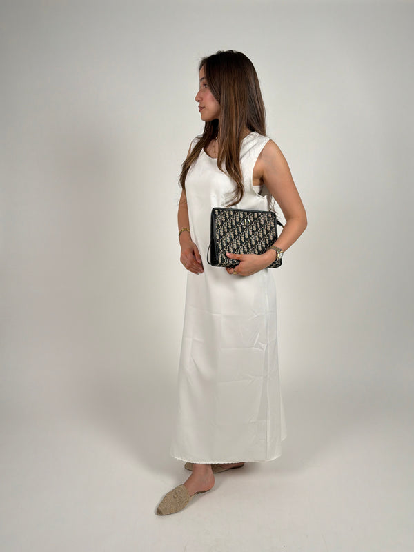 White basic dress
